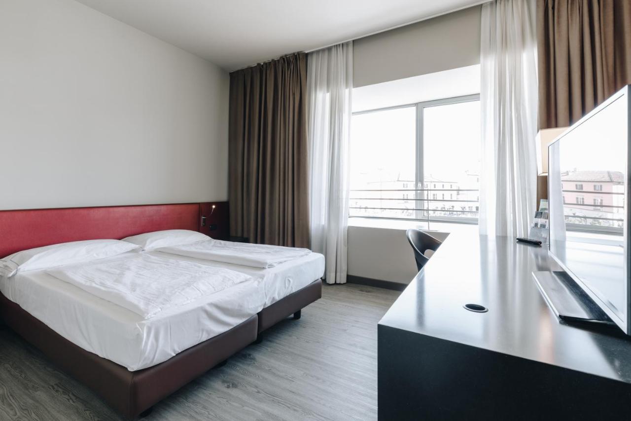 קרמונה Hotel Continental מראה חיצוני תמונה